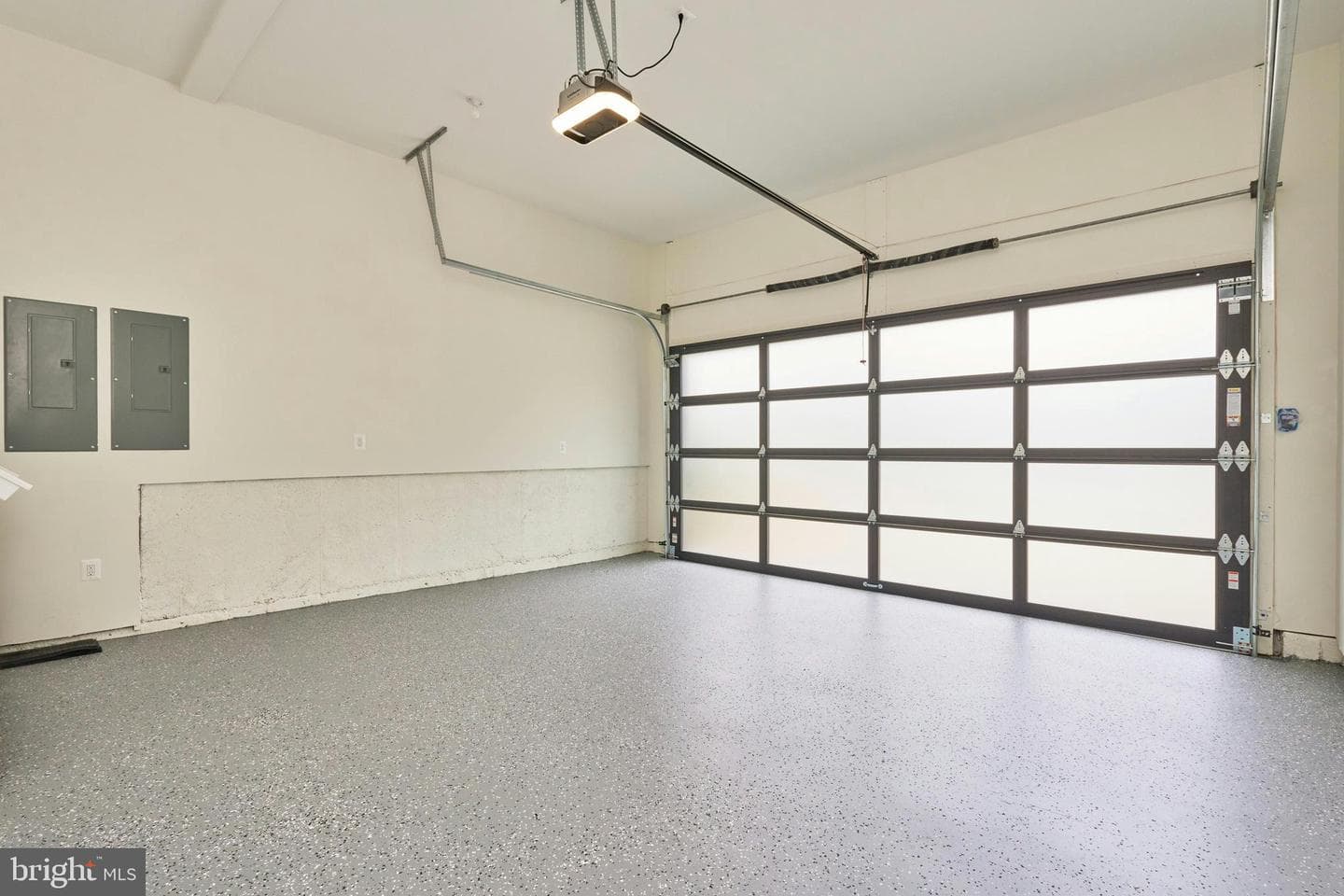 409 Jackson Street N photo 46