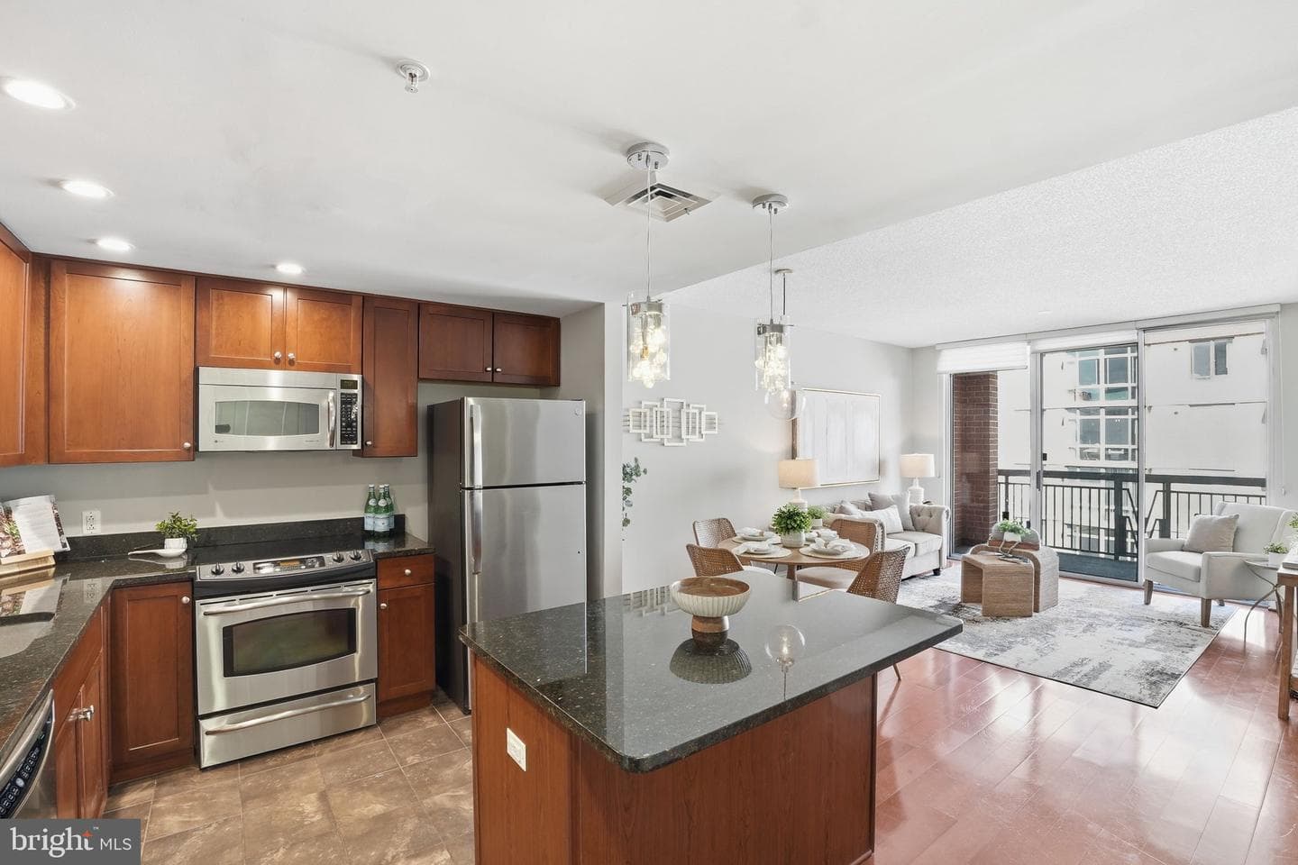 1020 Highland Street N #605 photo 4