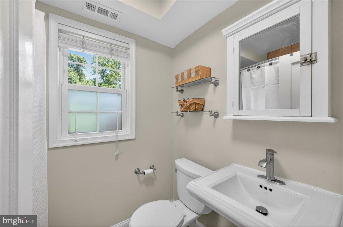 1201 S Barton Street #165 photo 17