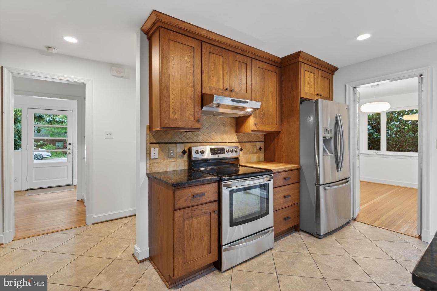 2506 N Upshur Street photo 12