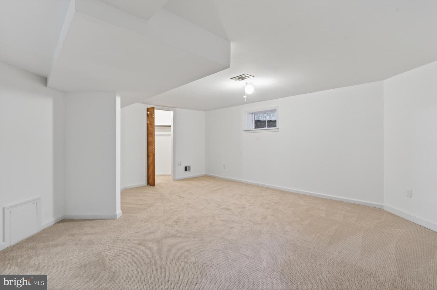2506 N Upshur Street photo 32