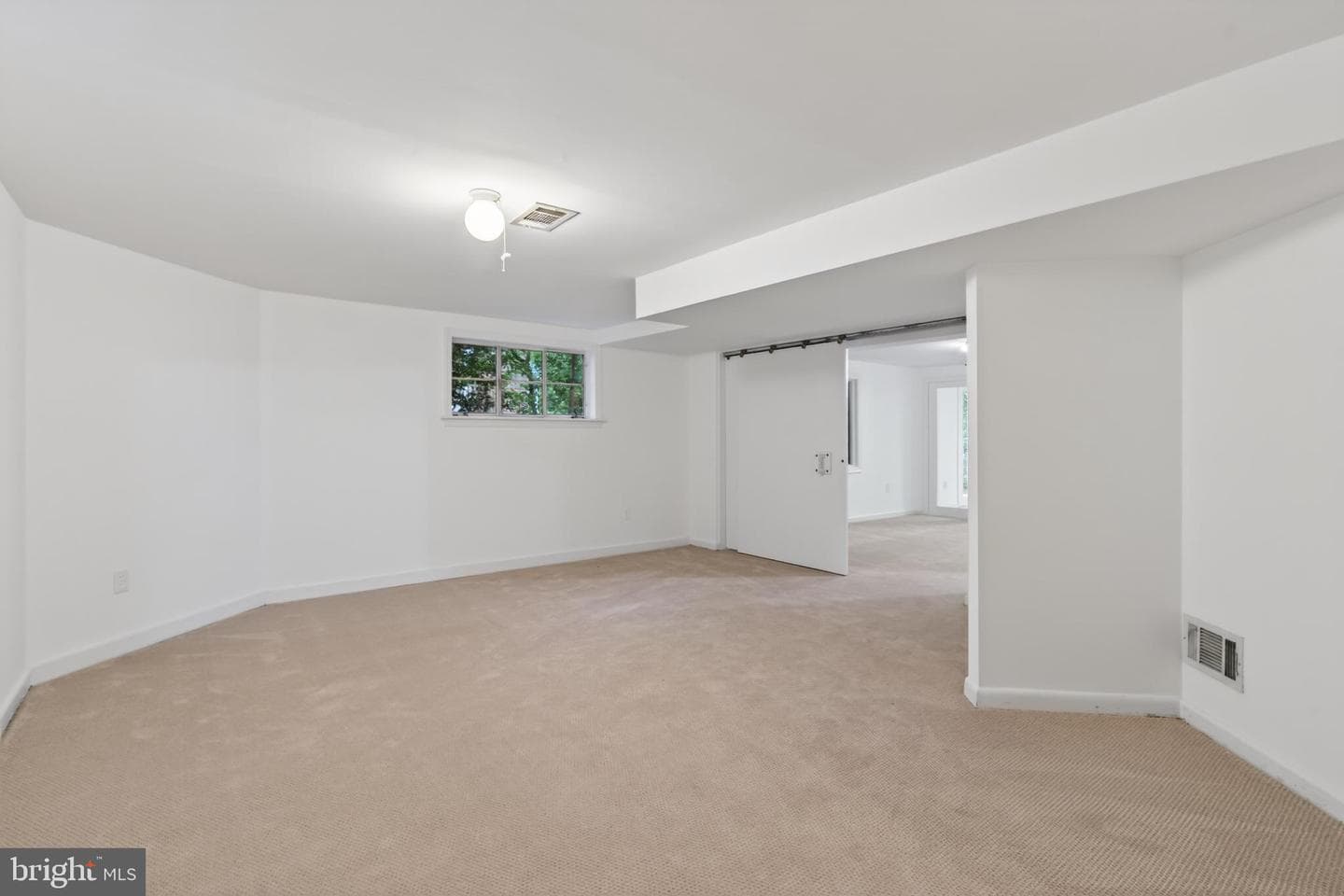 2506 N Upshur Street photo 35