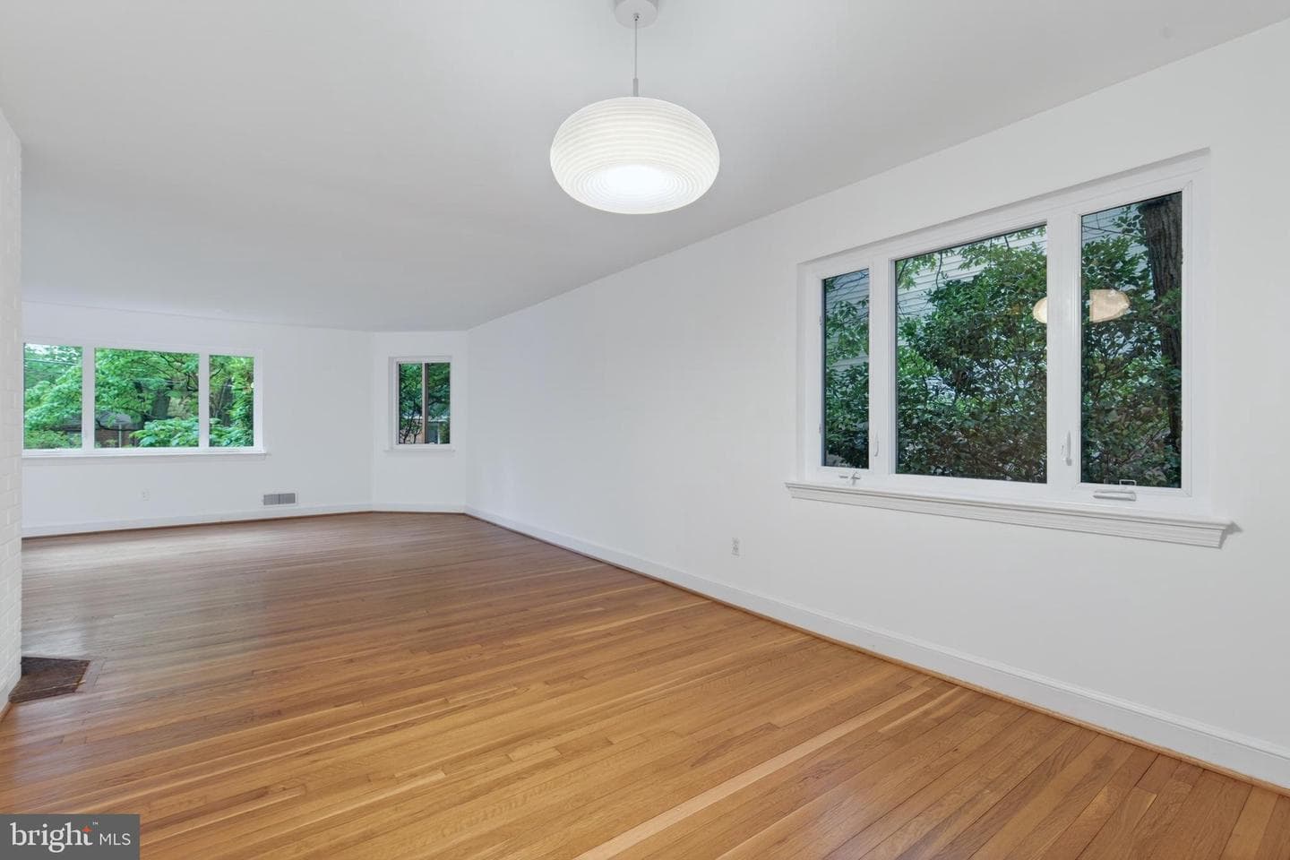 2506 N Upshur Street photo 8