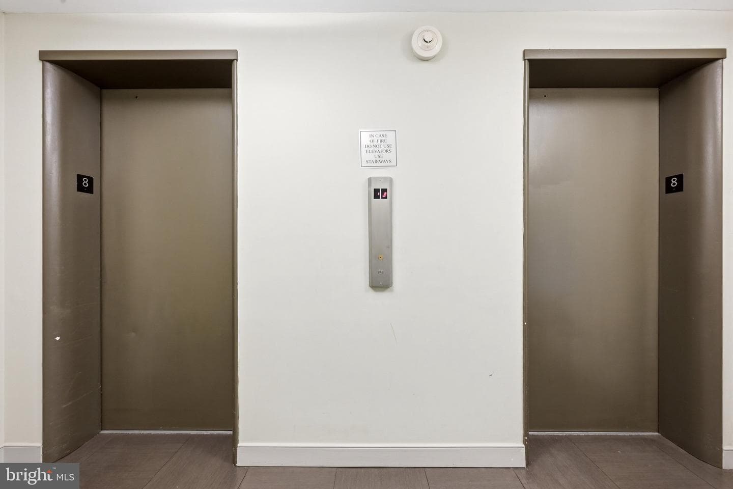 1210 N Taft Street #811 photo 7