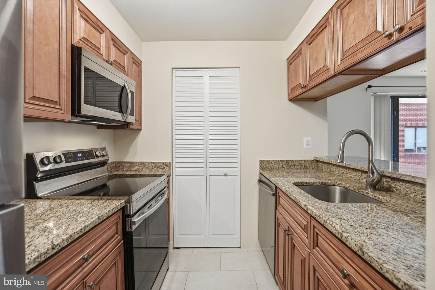 1020 N Stafford Street #312 photo 6