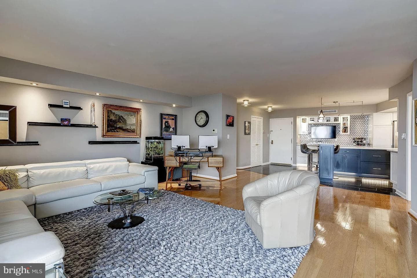 1101 S Arlington Ridge Road #913 photo 3