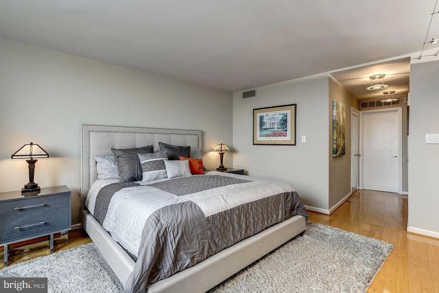 1101 S Arlington Ridge Road #913 photo 6