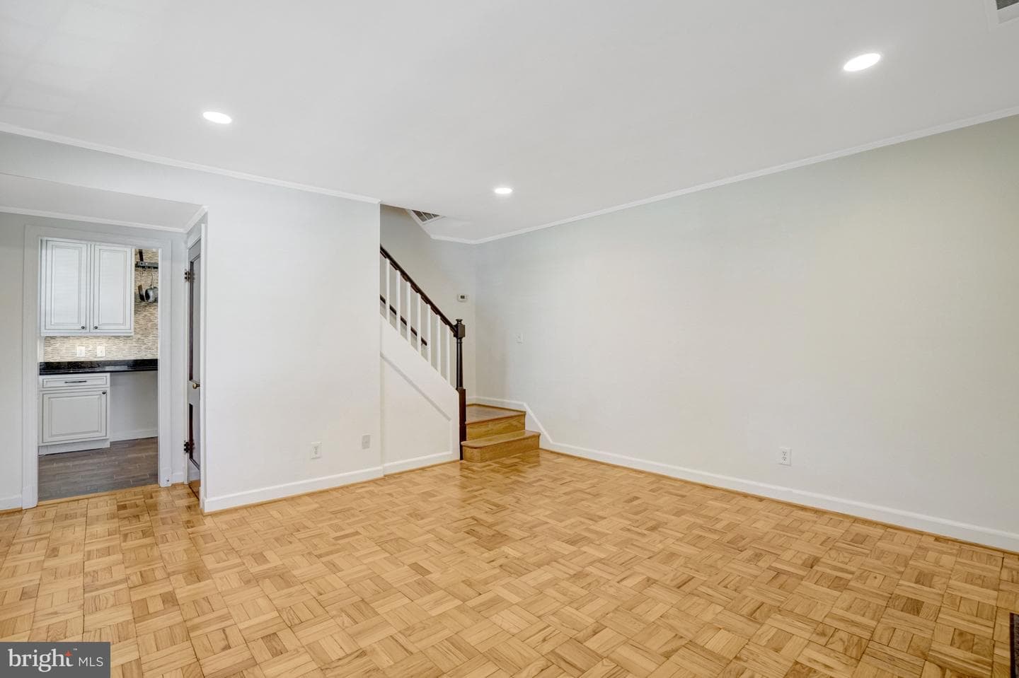 1303 S Barton Street #211 photo 5