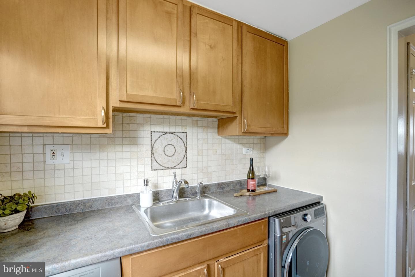 4352 N Pershing Dr # 43522 photo 14