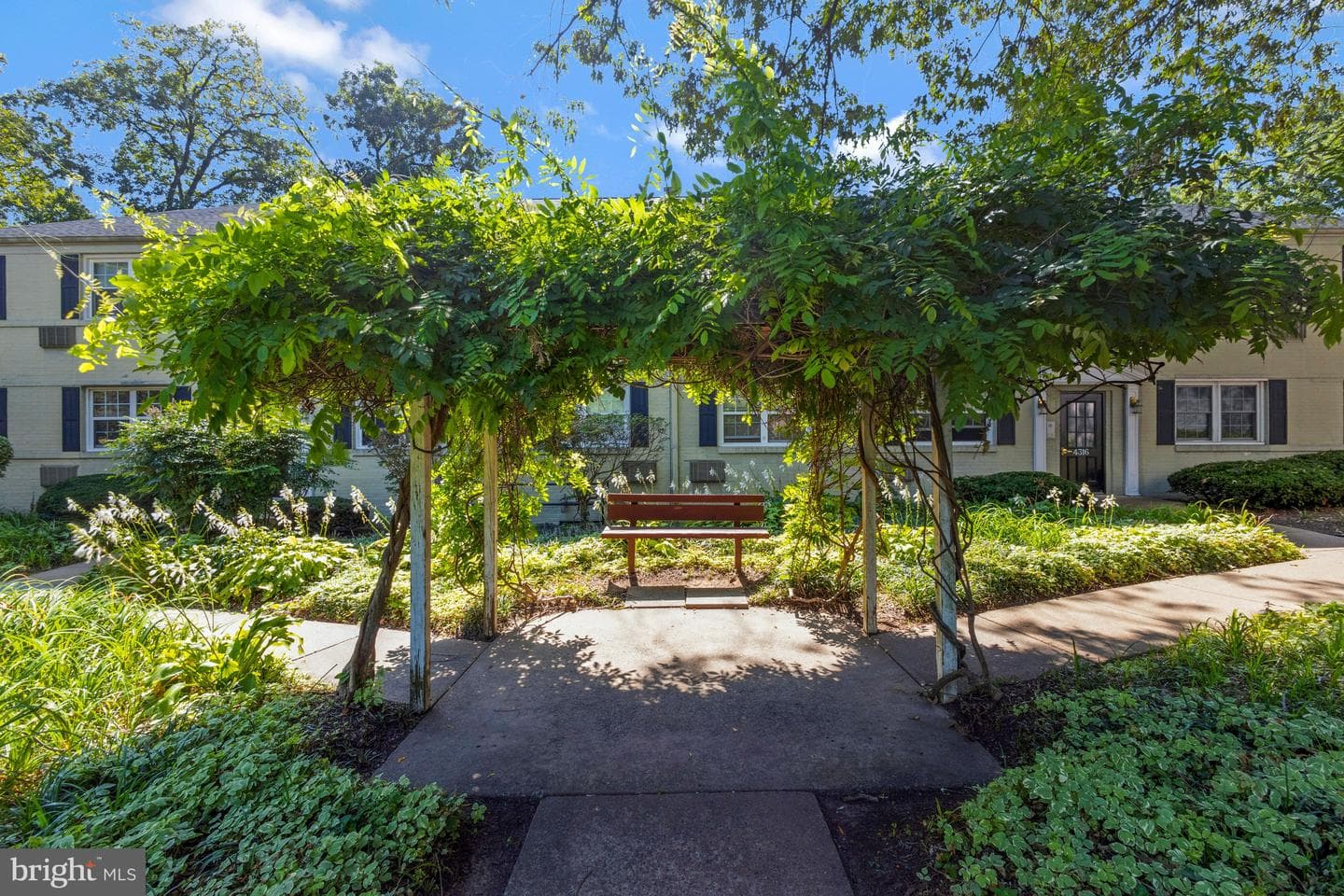 4352 N Pershing Dr # 43522 photo 25