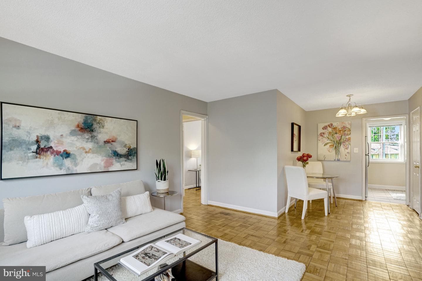 4352 N Pershing Dr # 43522 photo 7