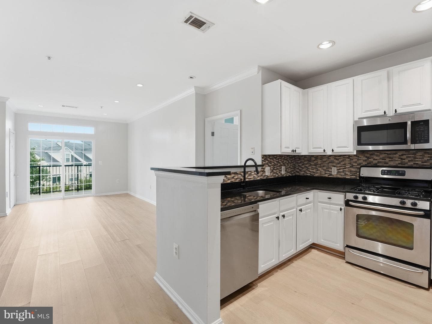 2301 25th Street S #4-301 photo 4