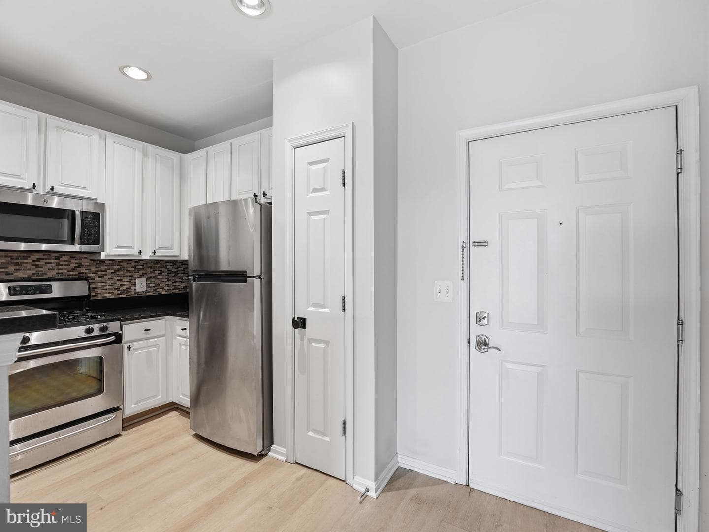 2301 25th Street S #4-301 photo 6