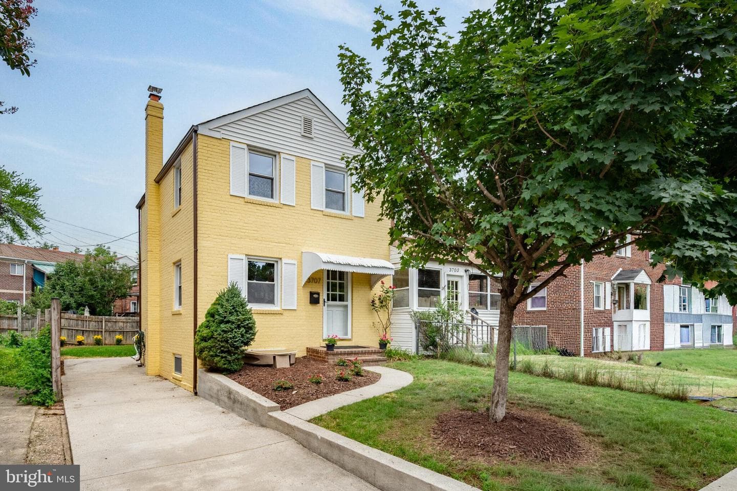 3707 1st Road S, Arlington