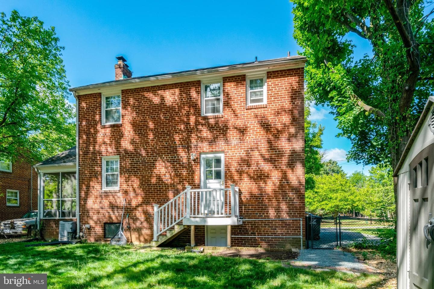 7 S Irving Street photo 33