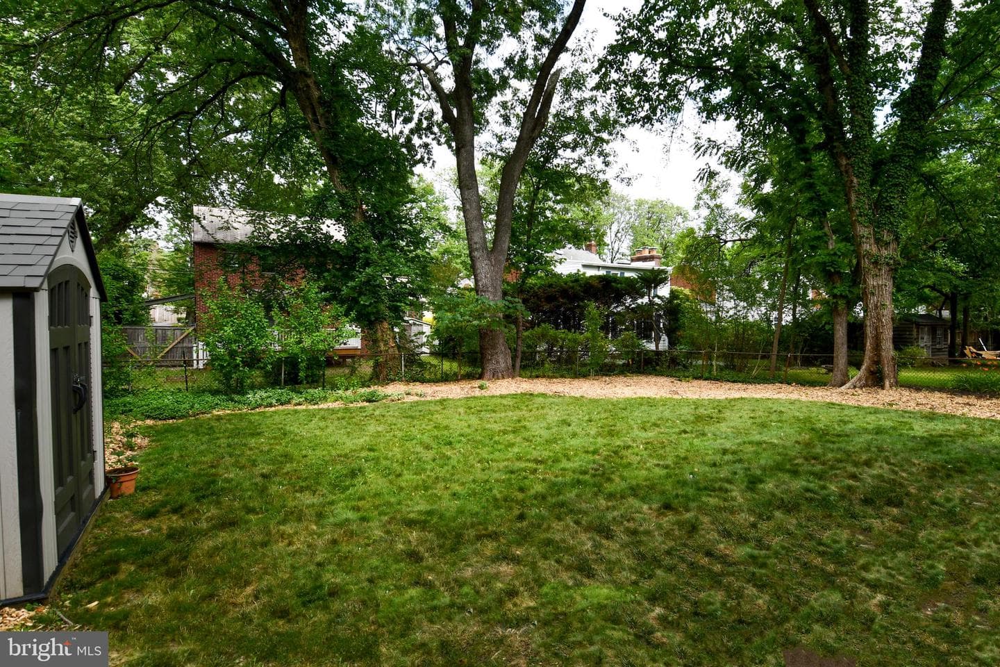 7 S Irving Street photo 39