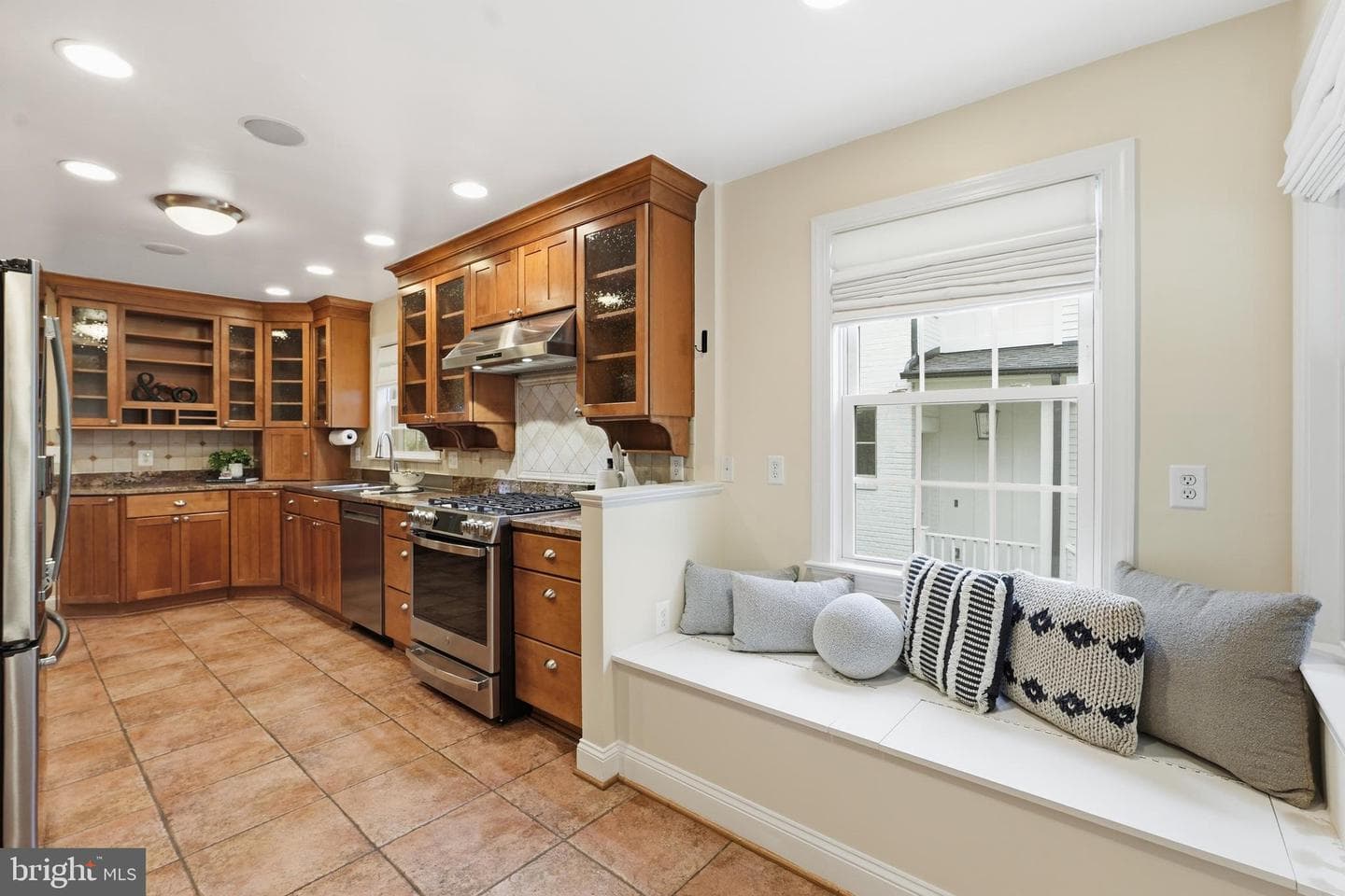 5250 26th Street N photo 20