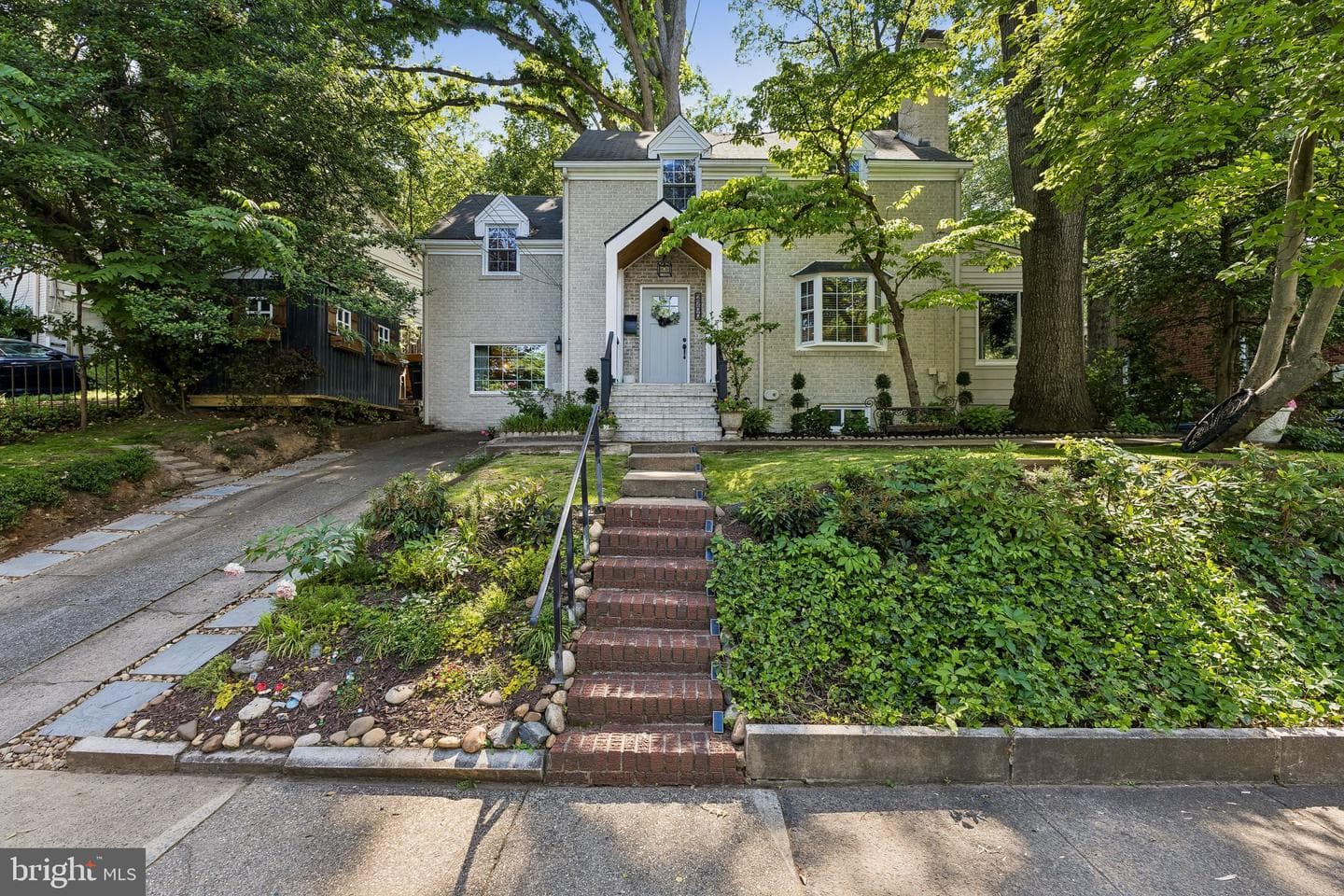 2700 S Grant Street photo 3