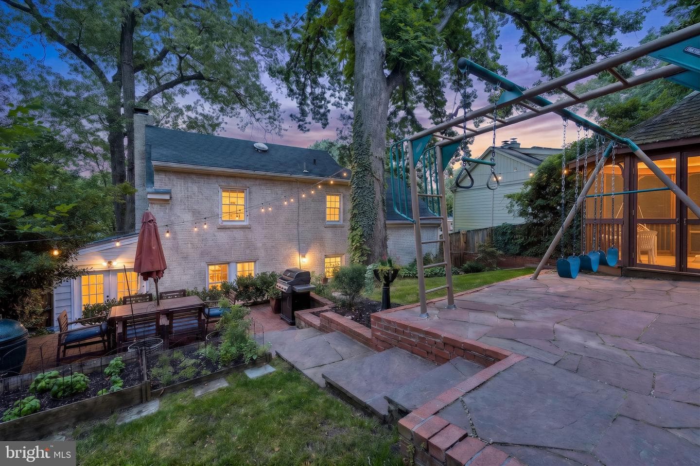 2700 S Grant Street photo 47