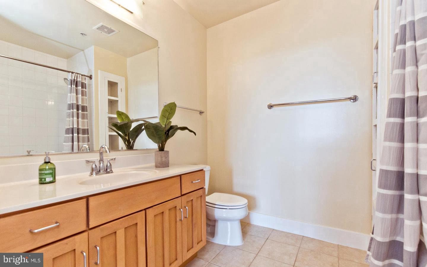 1200 N Hartford Street #505 photo 14