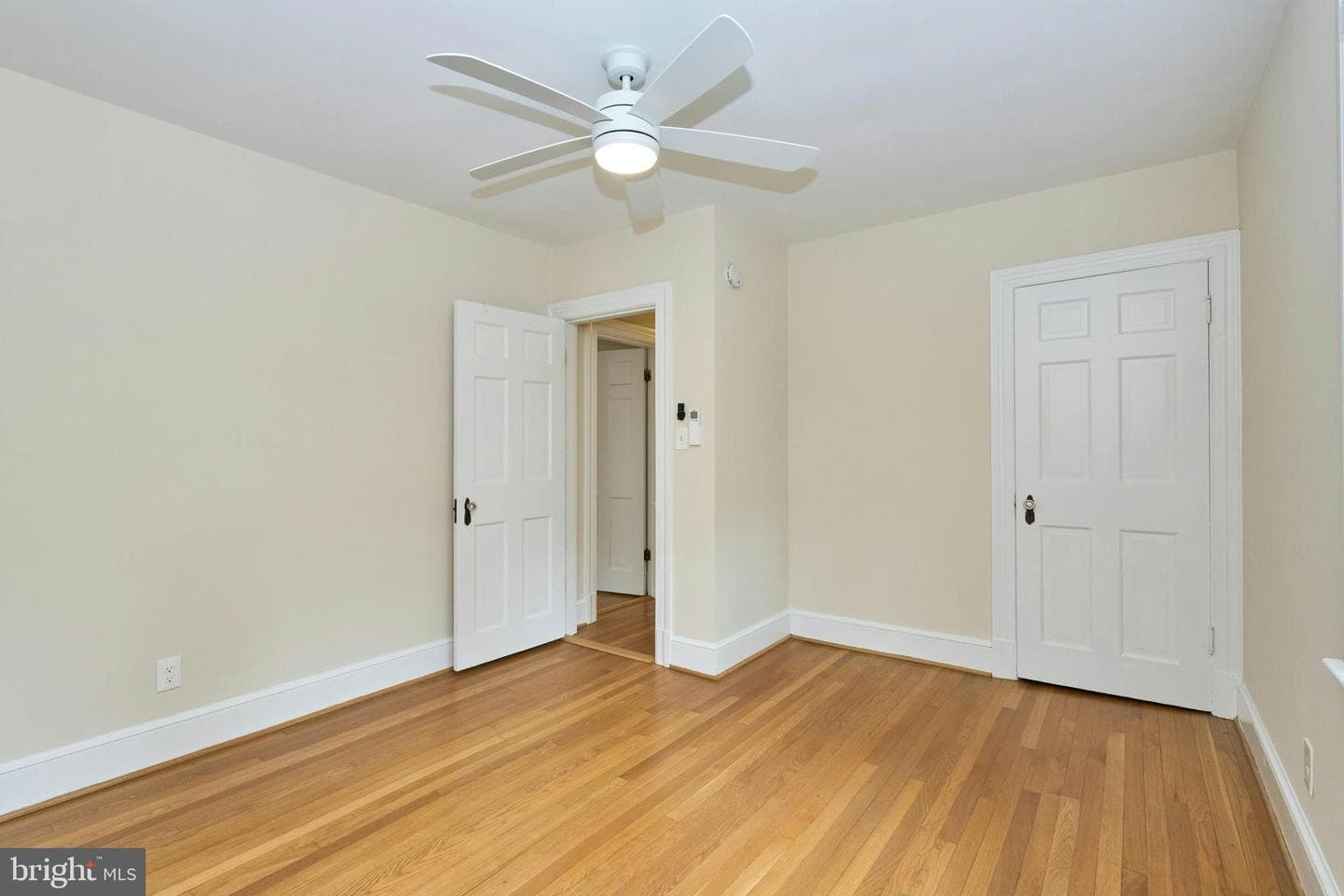419 N Jackson Street photo 21
