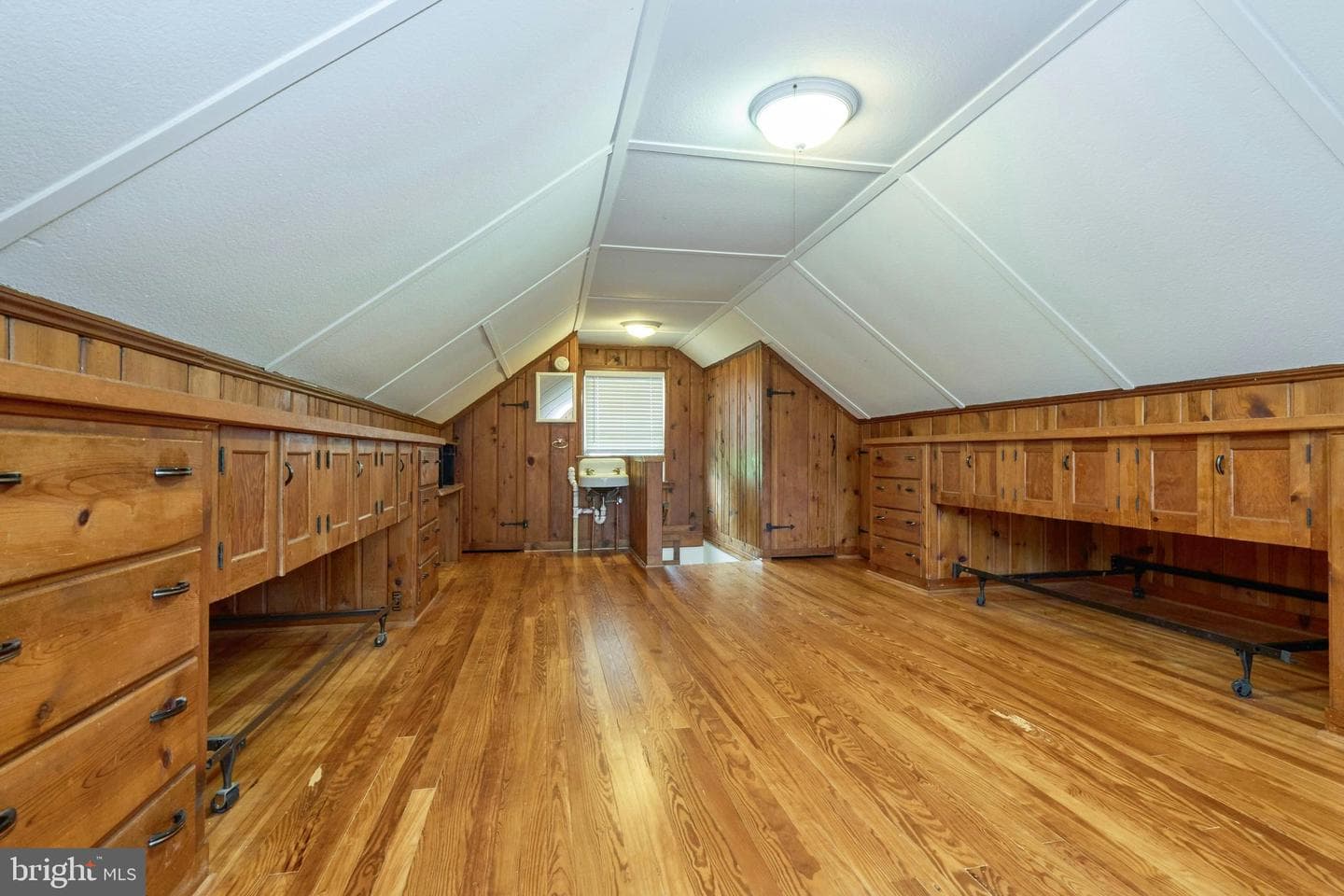 419 N Jackson Street photo 24