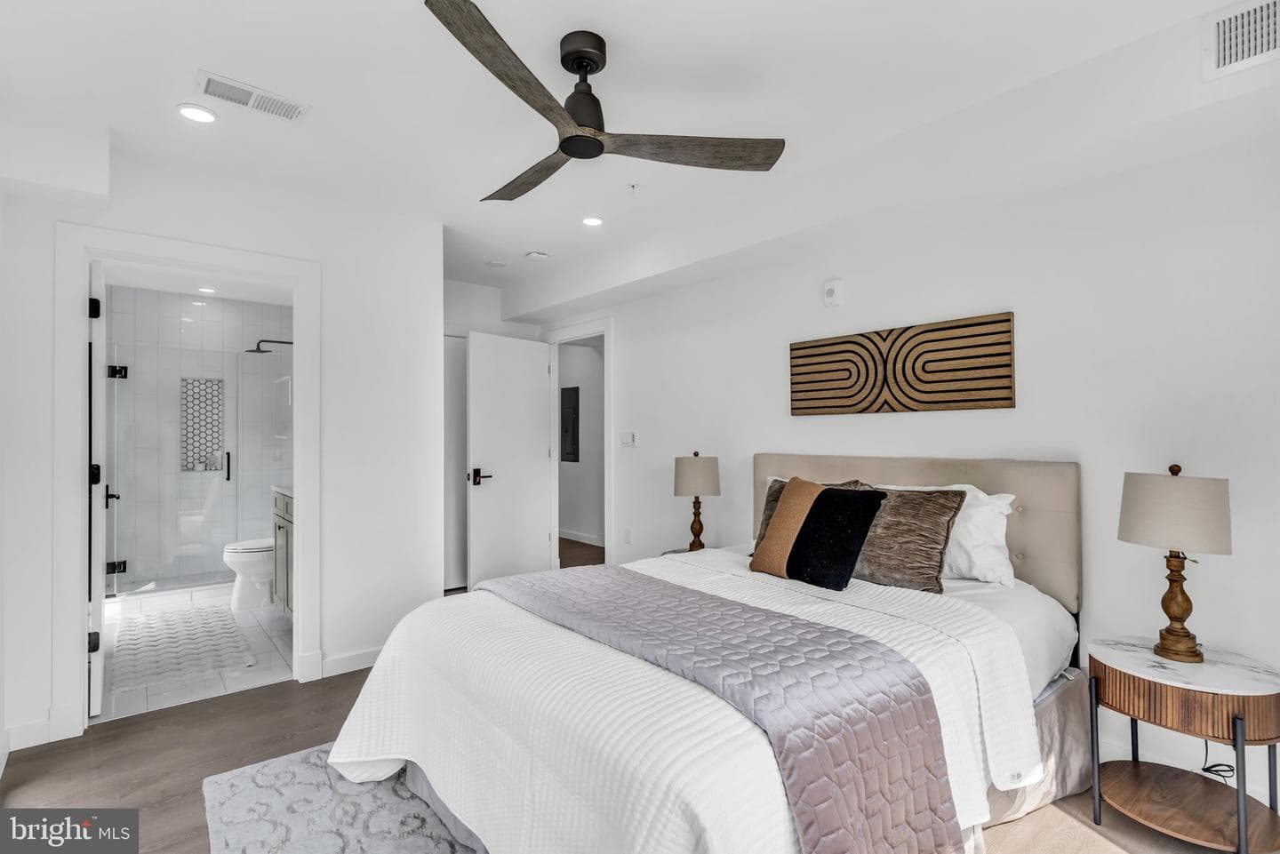 1201 N Quinn Street #301 photo 6