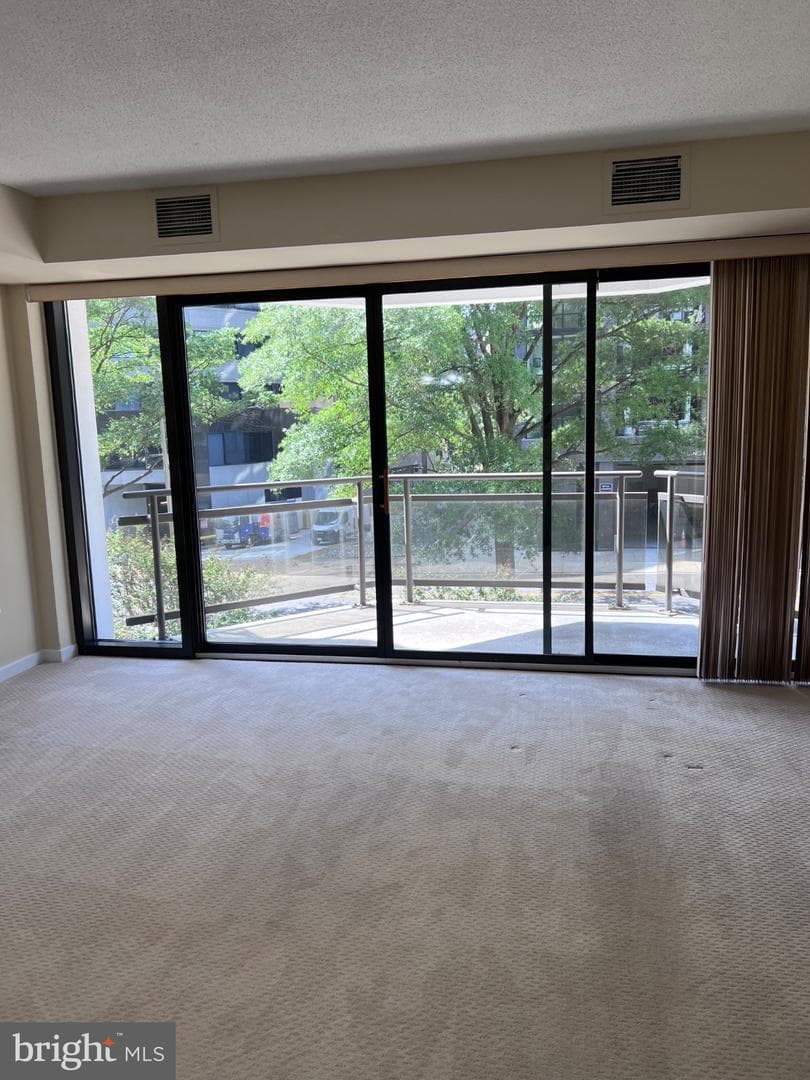 1530 Key Blvd # 317 photo 18