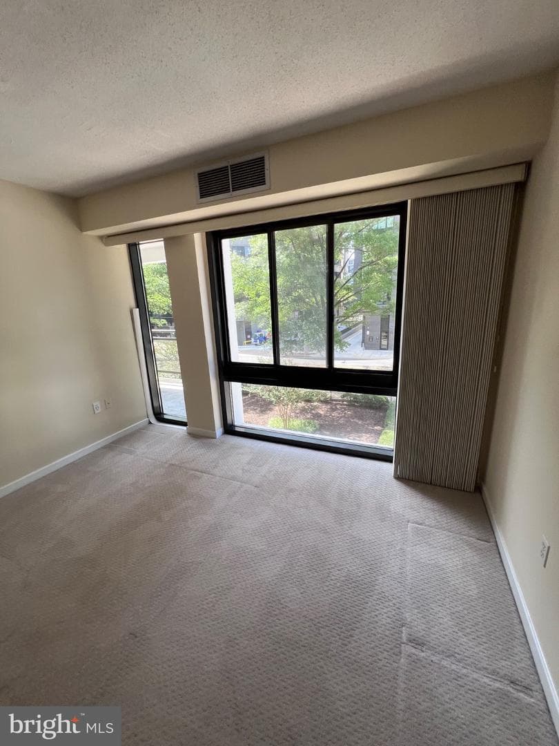 1530 Key Blvd # 317 photo 19