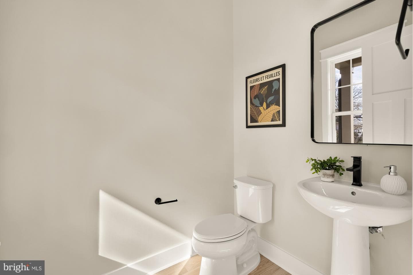 5707 9th Street N photo 9