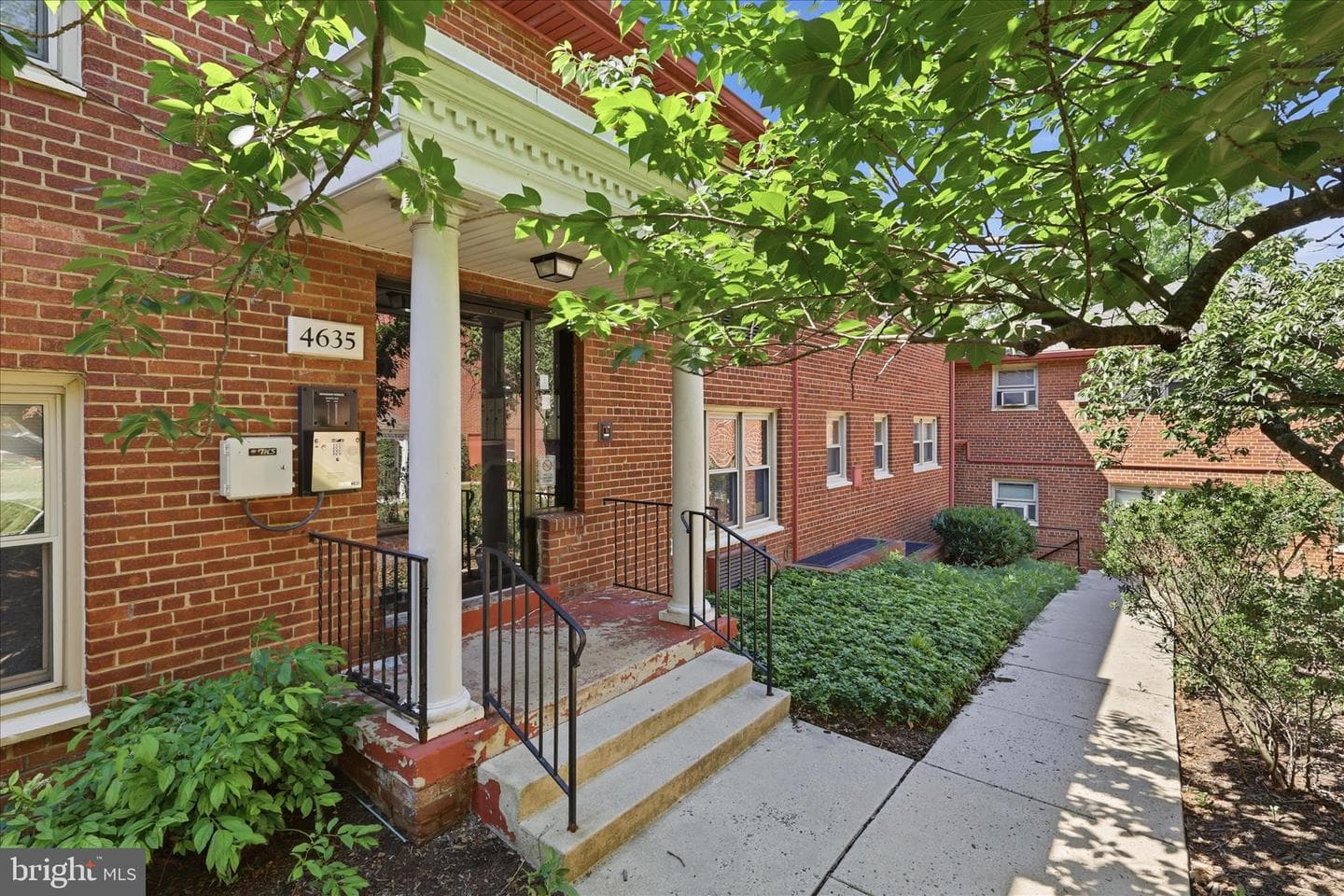 4635 20th Road N #6, Arlington