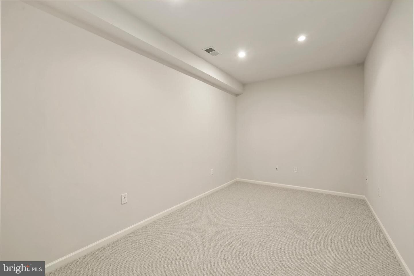 2012 S Glebe Road photo 27