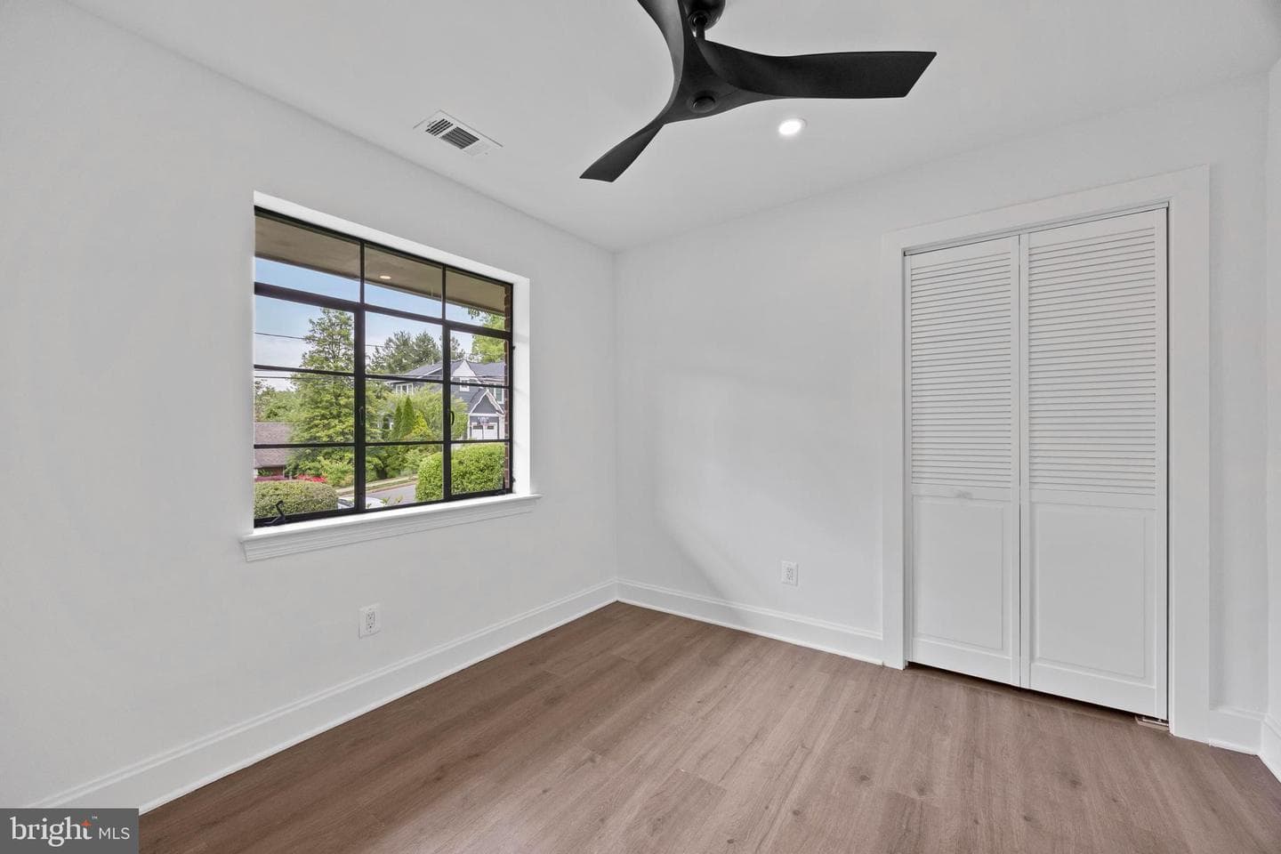 5424 21st Street N photo 24