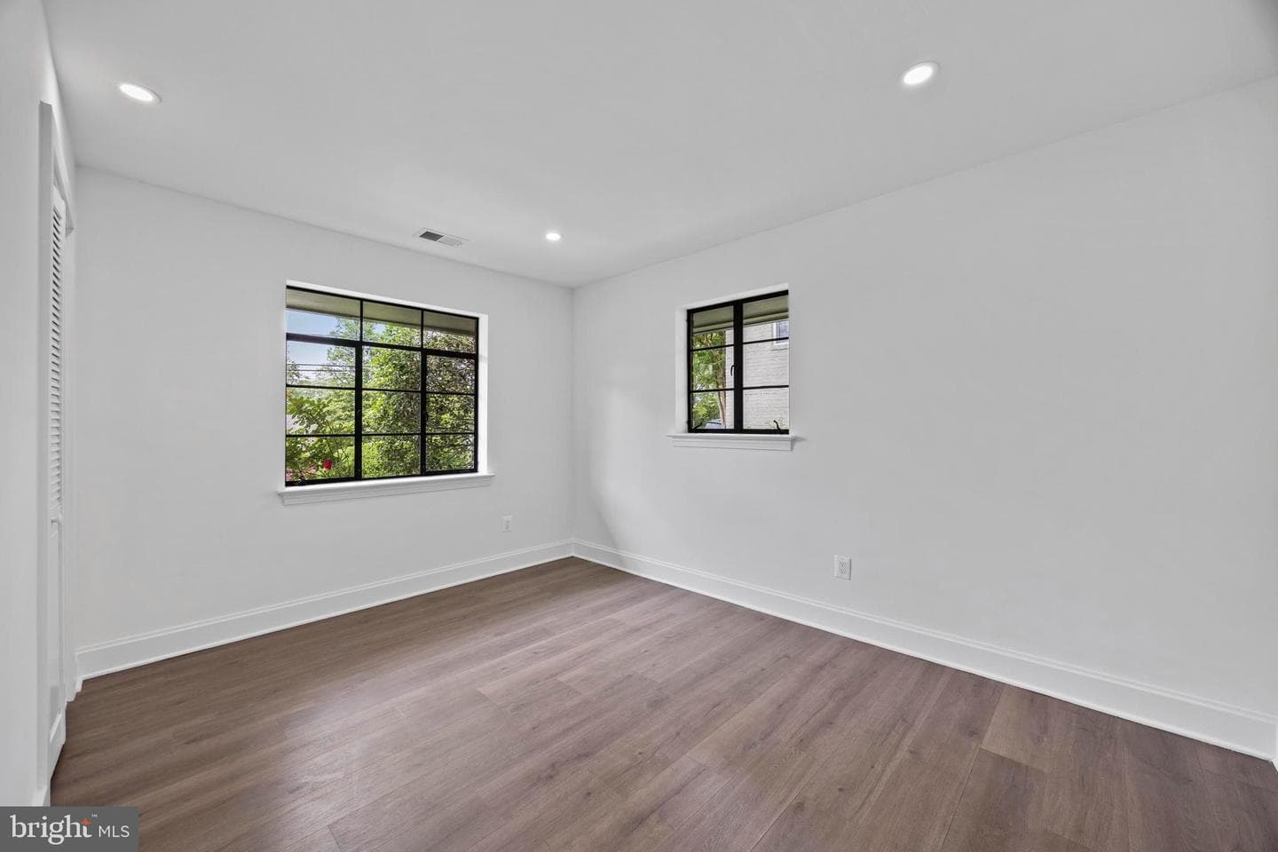 5424 21st Street N photo 28
