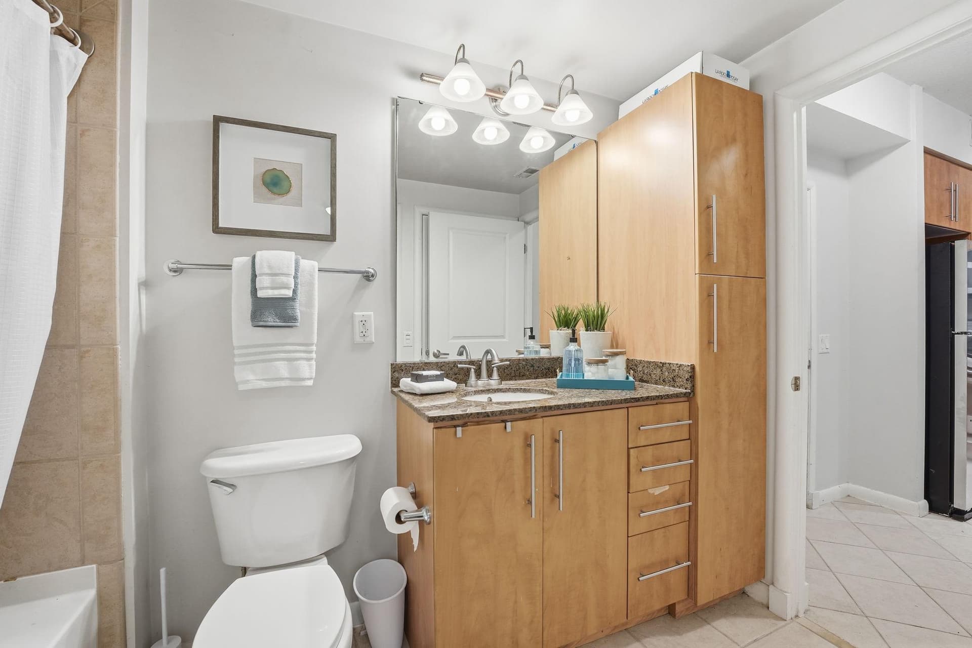 1021 N Garfield Street #233 photo 20