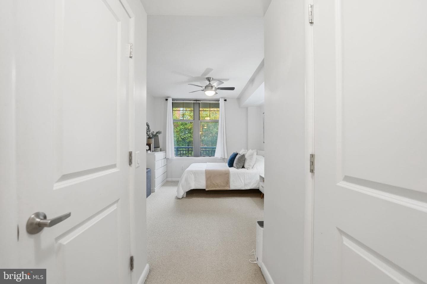 1021 N Garfield Street #233 photo 22