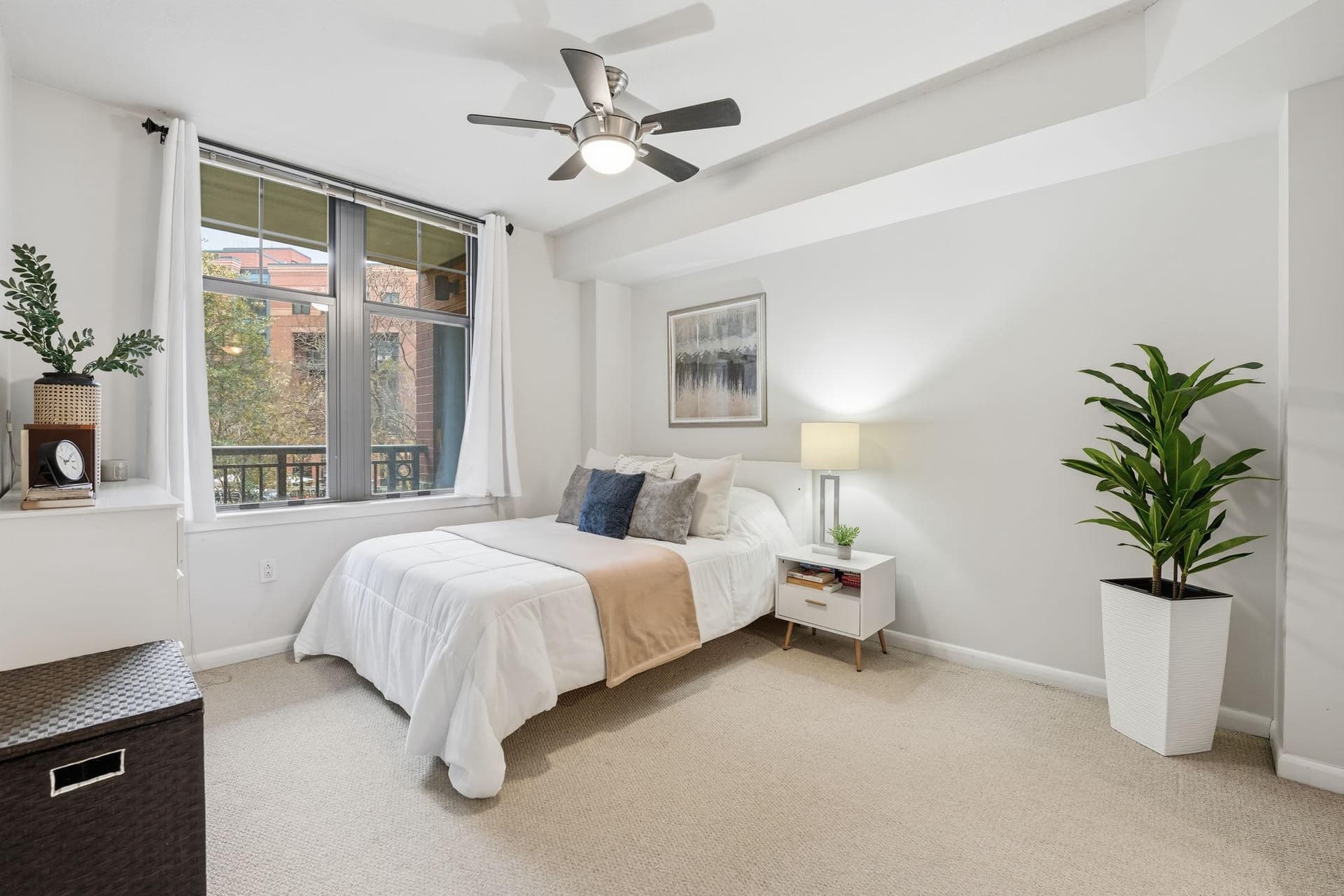 1021 N Garfield Street #233 photo 23