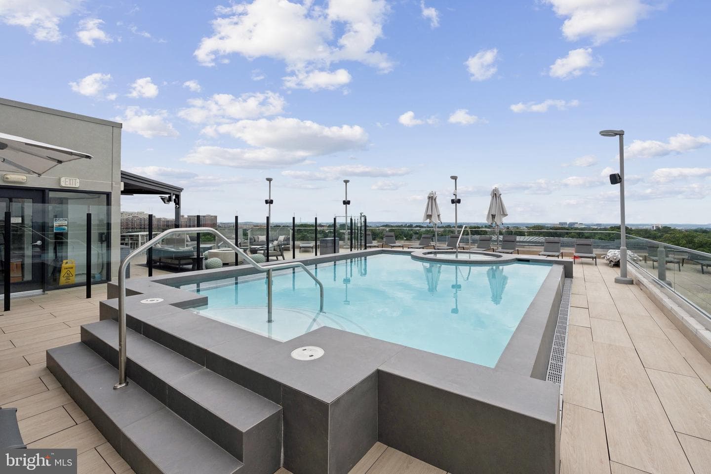 1021 N Garfield Street #233 photo 4
