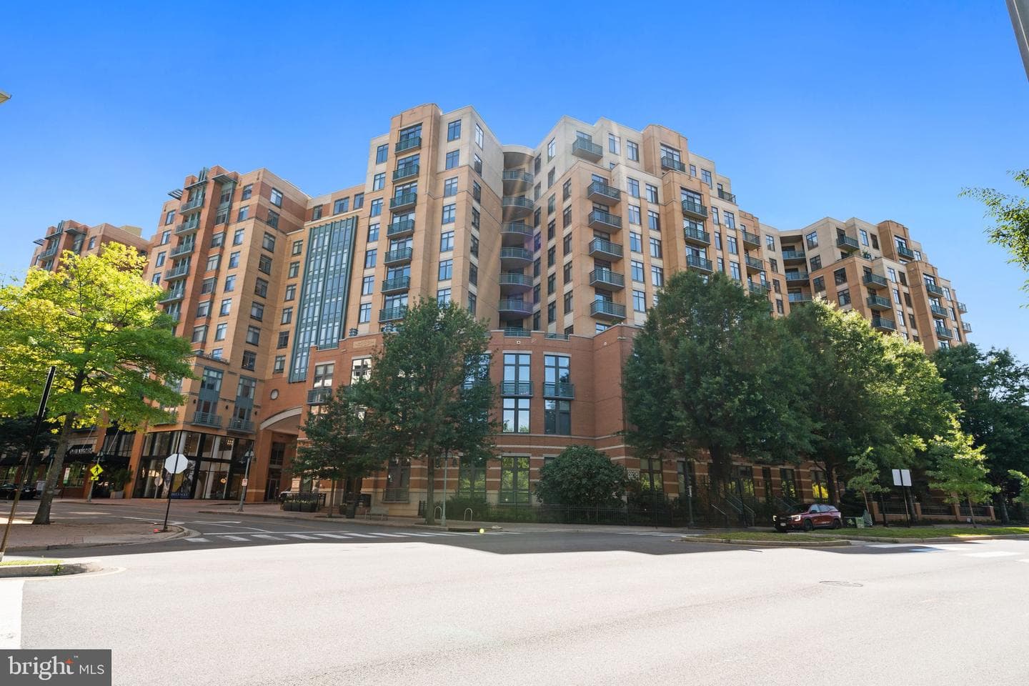 2720 S Arlington Mill Drive #616 photo 2