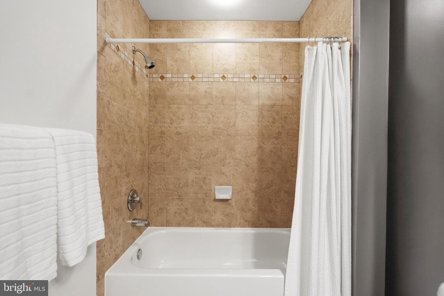 2720 S Arlington Mill Drive #616 photo 37
