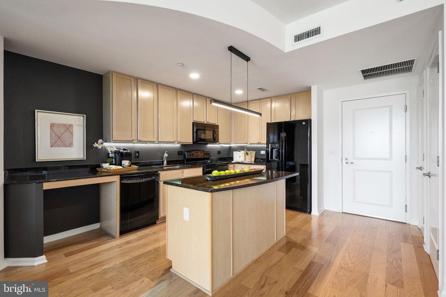 2720 S Arlington Mill Drive #616 photo 8