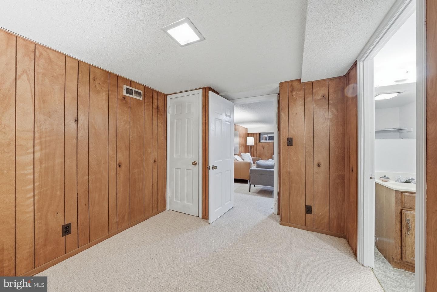 3063 S Buchanan Street photo 24