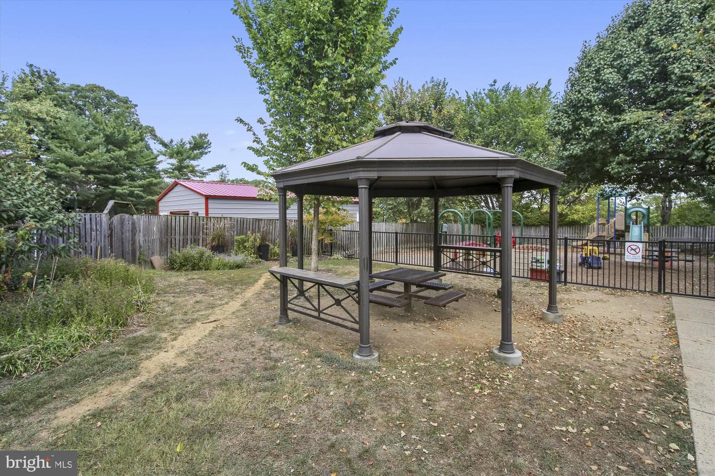 3063 S Buchanan Street photo 35