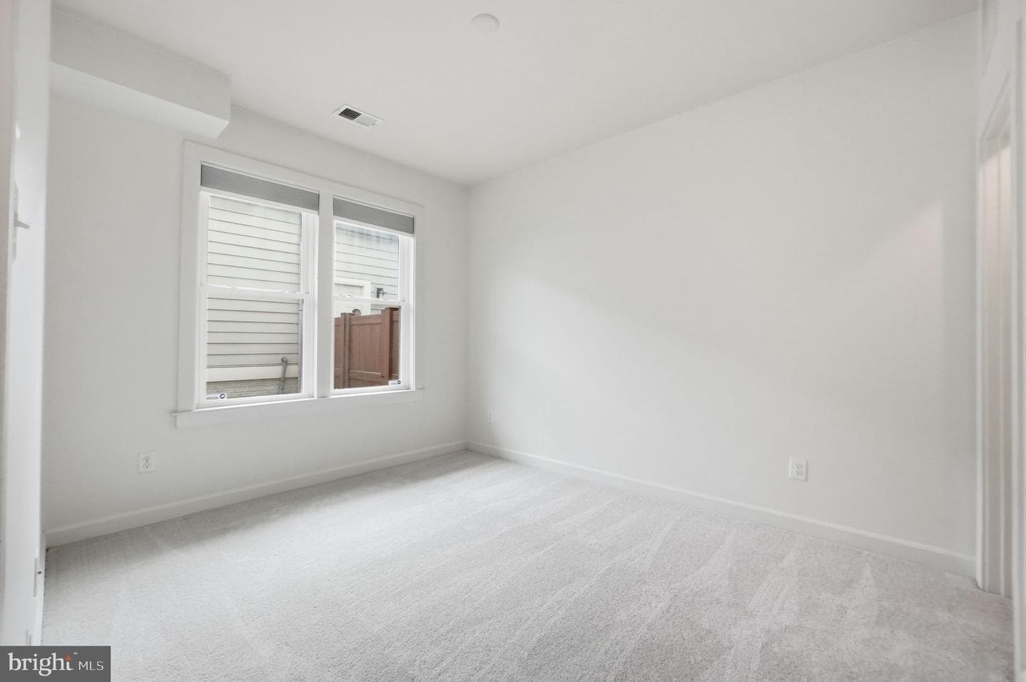 1149 S Monroe Street photo 35
