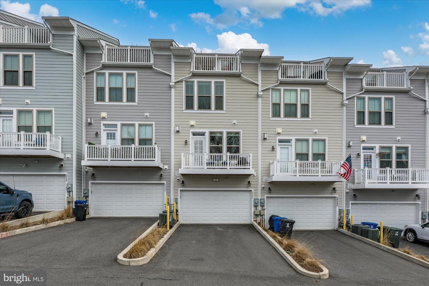 2236 S Glebe Road photo 18