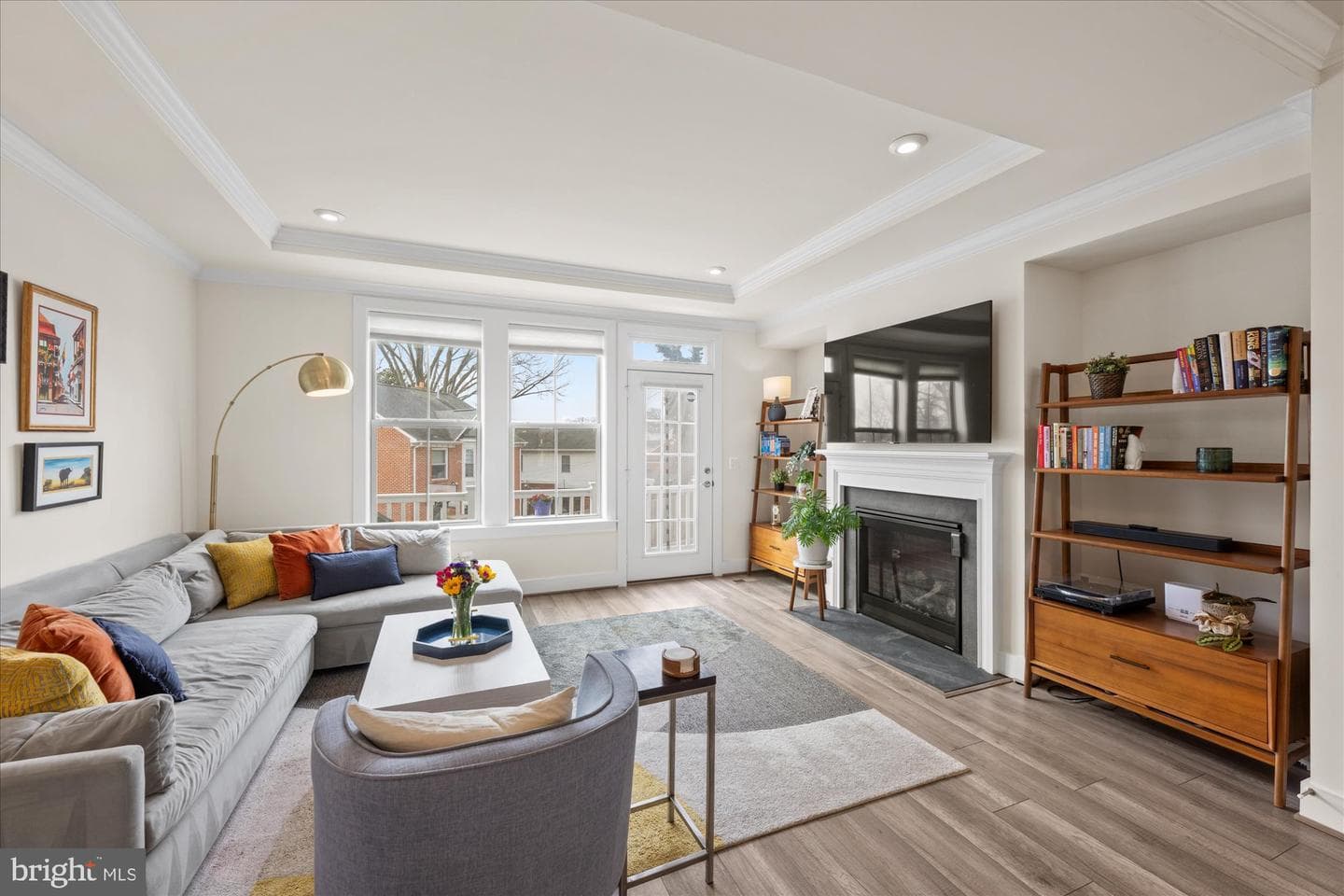 2236 S Glebe Road photo 3