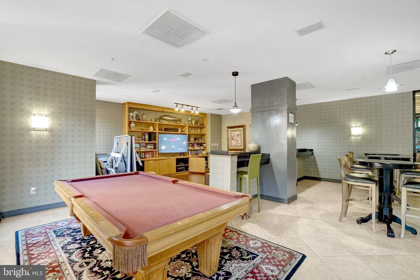 1201 N Garfield Street #202 photo 31
