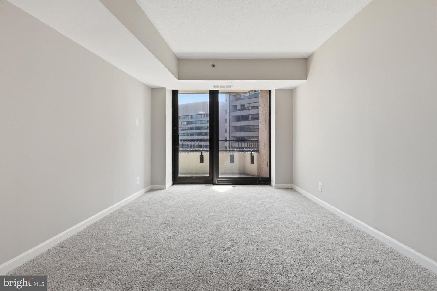 1200 Crystal Dr # 1311 photo 20