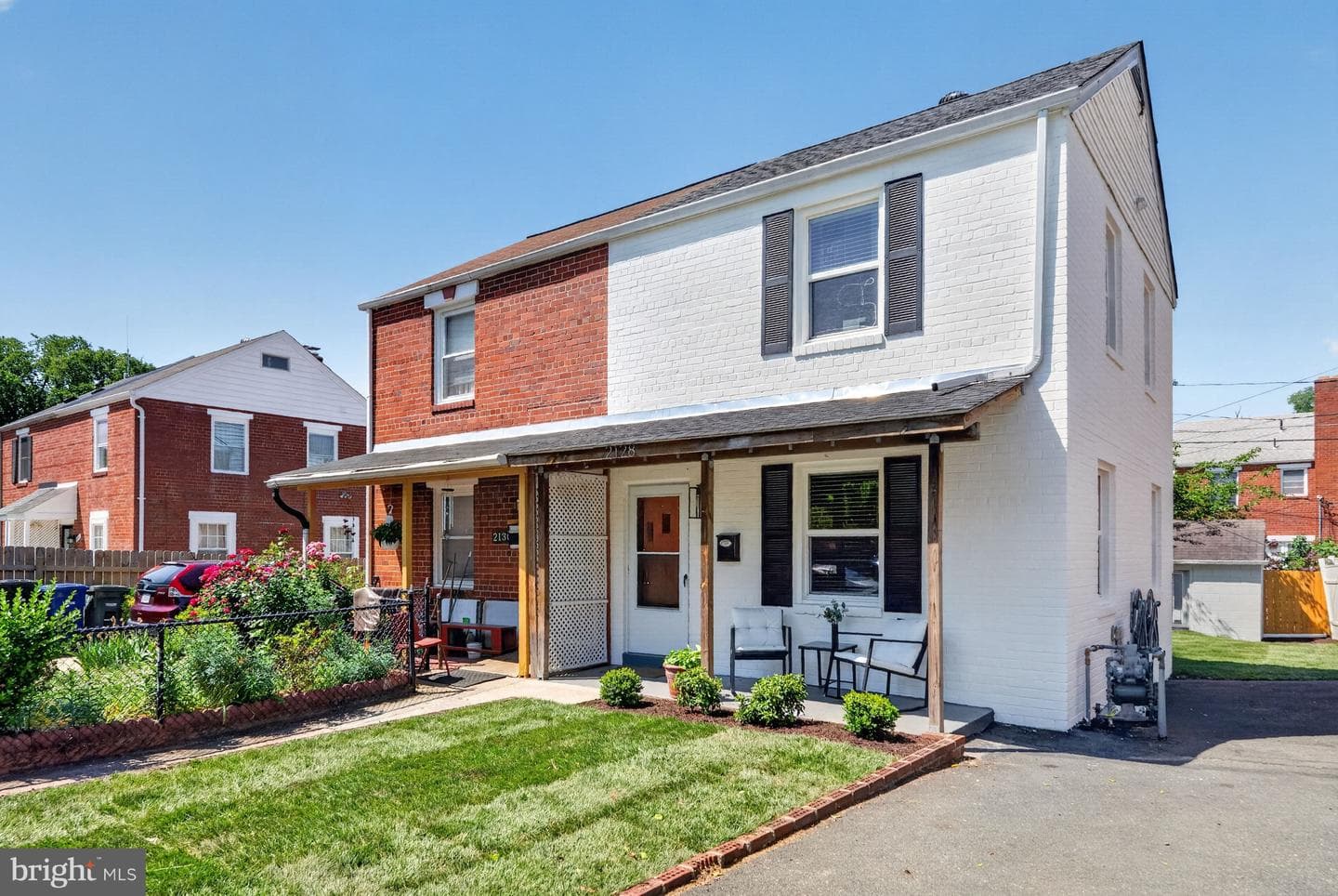 2128 S Oxford Street photo 2