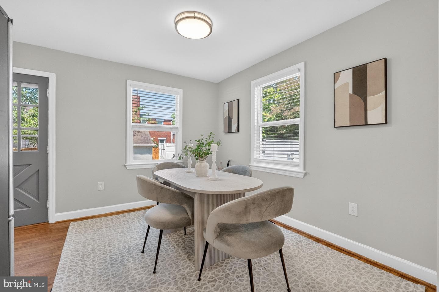 2128 S Oxford Street photo 6